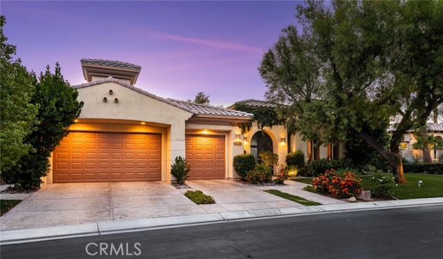 56102 Baltusrol, La Quinta CA: https://media.crmls.org/medias/97db5886-92fd-4305-bc3f-2e1edd0bf0cc.jpg