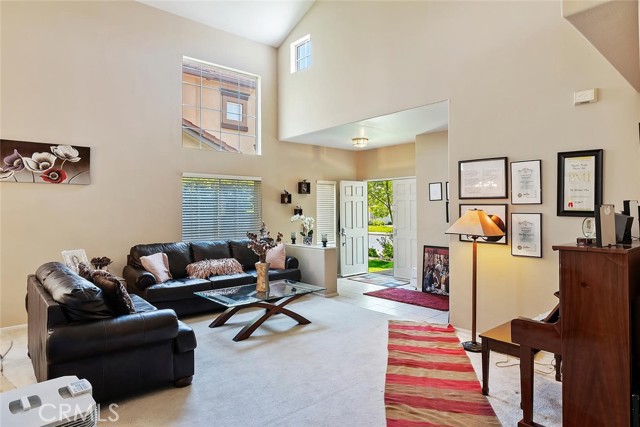 11884 Mariposa Bay Lane, Porter Ranch CA: https://media.crmls.org/medias/97db975e-9620-4c8e-a745-92c011920756.jpg