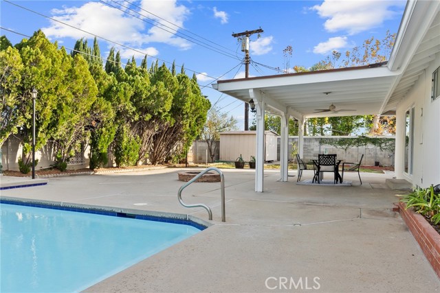 Detail Gallery Image 35 of 55 For 10000 Amestoy Ave, Northridge,  CA 91325 - 4 Beds | 3/1 Baths