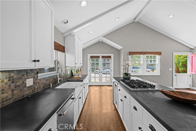 Detail Gallery Image 18 of 39 For 263 Ginevra, Long Beach,  CA 90803 - 3 Beds | 2 Baths