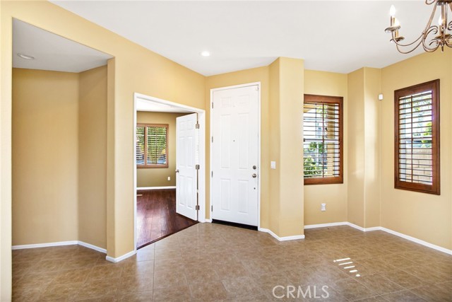 Detail Gallery Image 9 of 53 For 28618 Autumn Ln, Menifee,  CA 92584 - 5 Beds | 3 Baths