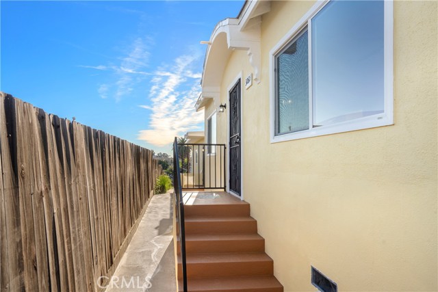 Detail Gallery Image 11 of 42 For 3261 Eagle St, Los Angeles,  CA 90063 - 4 Beds | 2 Baths