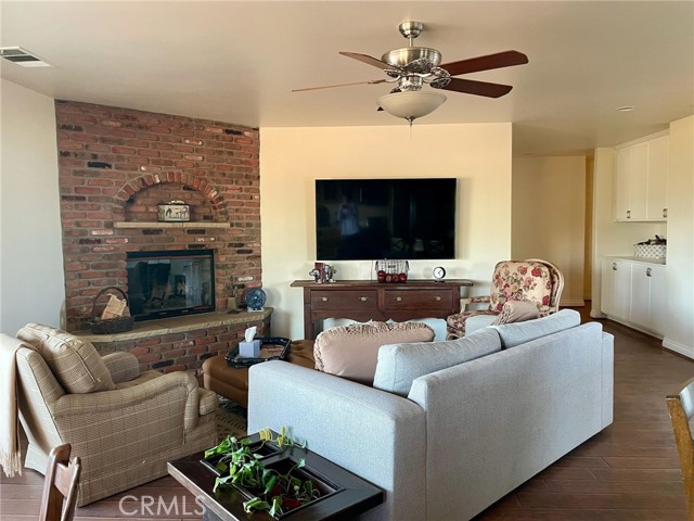 Detail Gallery Image 7 of 27 For 33985 Madera De Playa, Temecula,  CA 92592 - 3 Beds | 2 Baths