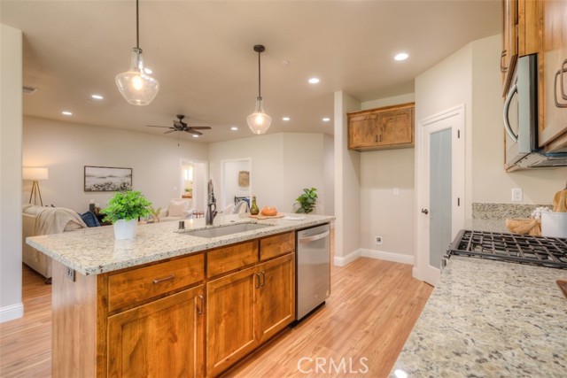 Detail Gallery Image 10 of 43 For 1645 Lighty Ln, Paradise,  CA 95969 - 4 Beds | 2 Baths