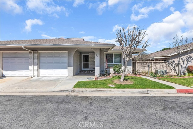 Detail Gallery Image 2 of 29 For 18911 Circle of Friends, Newhall,  CA 91321 - 2 Beds | 2 Baths