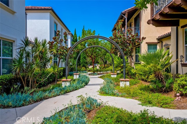 138 Nature Walk, Irvine CA: https://media.crmls.org/medias/97dd8bfb-7188-4d00-ba09-dd4de6208839.jpg