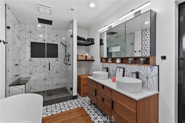 Detail Gallery Image 16 of 43 For 16302 Graystone Ave, Norwalk,  CA 90650 - 3 Beds | 1 Baths