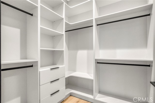 20522 Sherman Way, Winnetka CA: https://media.crmls.org/medias/97de98cb-2b03-4270-96fe-576be99213fd.jpg