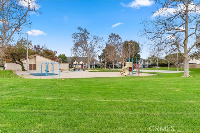 Detail Gallery Image 29 of 29 For 18312 Parkview Lane #202,  Huntington Beach,  CA 92648 - 2 Beds | 1 Baths