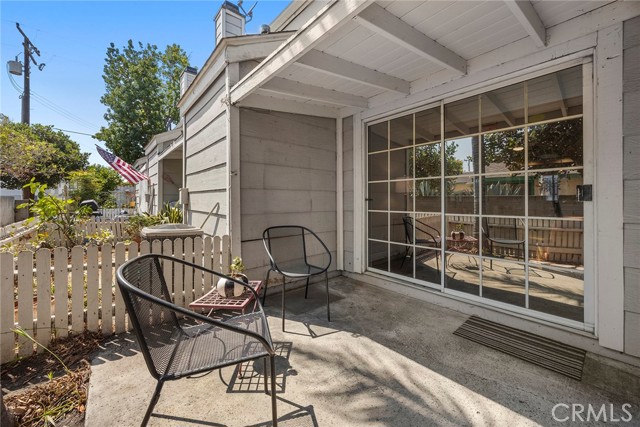 2410 W Orangethorpe Avenue, Fullerton CA: https://media.crmls.org/medias/97df1d33-481a-439f-9449-8537362a31e2.jpg