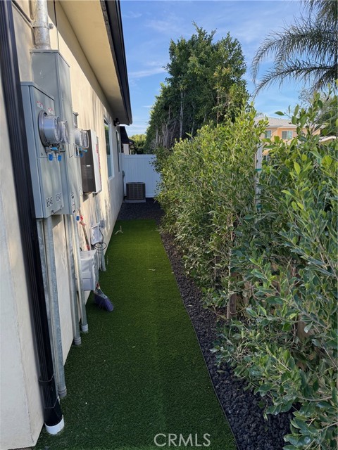 Detail Gallery Image 24 of 28 For 8546 Vanalden, Northridge,  CA 91324 - 2 Beds | 1 Baths