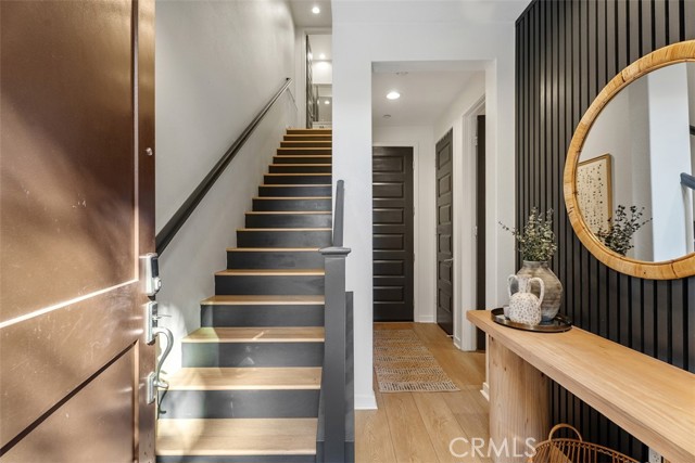 Detail Gallery Image 2 of 25 For 85 Hideaway Loop, Mission Viejo,  CA 92691 - 4 Beds | 3/1 Baths