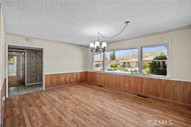 Detail Gallery Image 12 of 44 For 25785 Toluca Dr, San Bernardino,  CA 92404 - 4 Beds | 2 Baths