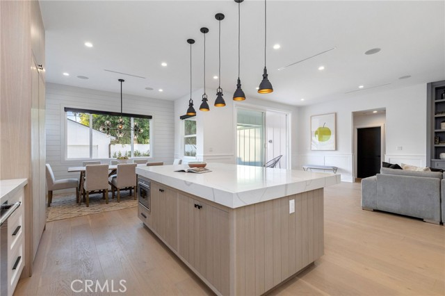 Detail Gallery Image 19 of 45 For 5537 Sunnyslope Ave, Sherman Oaks,  CA 91401 - 4 Beds | 4/1 Baths