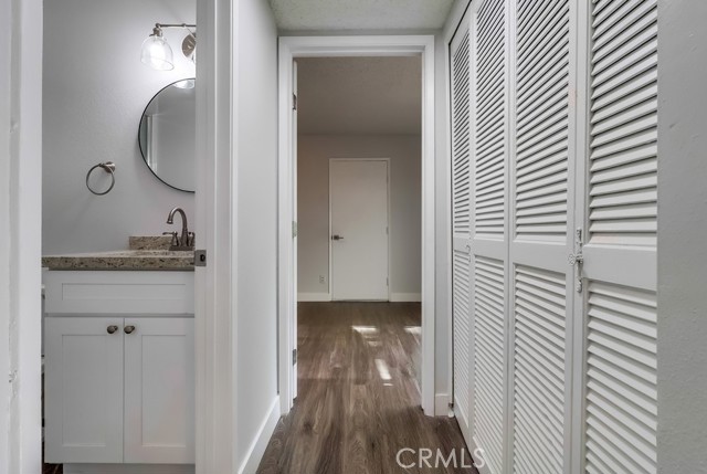 Detail Gallery Image 28 of 75 For 7030 Seawind Drive, Long Beach,  CA 90803 - 4 Beds | 3 Baths