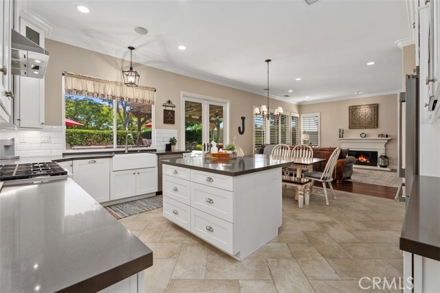 22 Serna, Rancho Santa Margarita CA: https://media.crmls.org/medias/97e0dbd6-ad5d-423c-bcaa-7ecc3164719b.jpg