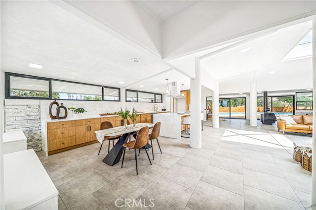 Detail Gallery Image 3 of 64 For 15495 Washington St, Riverside,  CA 92506 - 4 Beds | 2 Baths