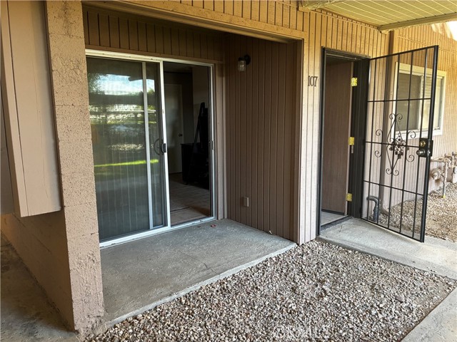 Detail Gallery Image 10 of 13 For 575 N Villa Ct #107,  Palm Springs,  CA 92262 - 1 Beds | 1 Baths