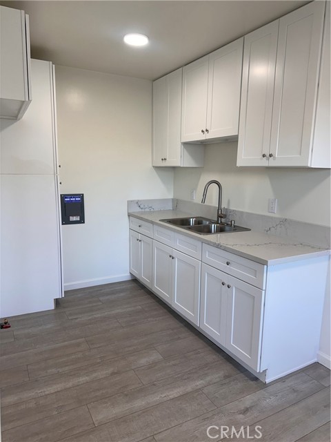 Detail Gallery Image 3 of 8 For 12817 Barbara Ann, North Hollywood,  CA 91605 - 1 Beds | 1 Baths