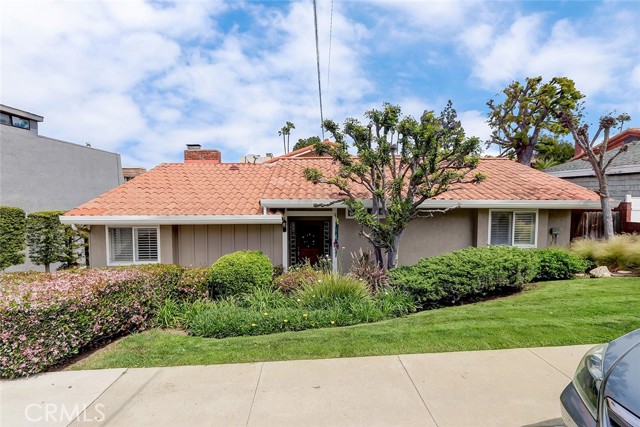 1201 11th Street, Manhattan Beach, California 90266, 3 Bedrooms Bedrooms, ,2 BathroomsBathrooms,Residential,Sold,11th,IN23069299