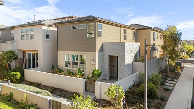 Detail Gallery Image 2 of 52 For 386 Chorus, Irvine,  CA 92618 - 4 Beds | 3 Baths