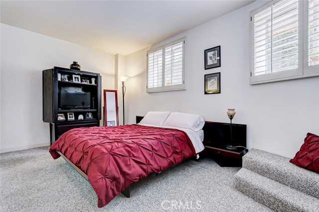 Detail Gallery Image 24 of 32 For 511 N Irena Ave #B,  Redondo Beach,  CA 90277 - 4 Beds | 3/1 Baths