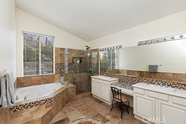 Detail Gallery Image 30 of 74 For 940 Armata Dr, Corona,  CA 92881 - 4 Beds | 3/1 Baths