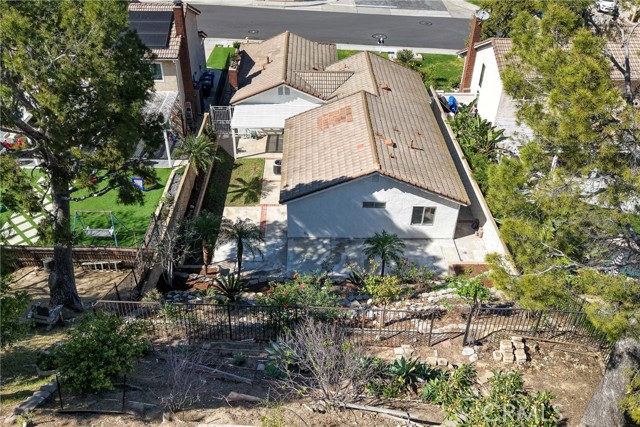 Detail Gallery Image 6 of 50 For 8496 East Meadowridge Street, Anaheim Hills,  CA 92808 - 4 Beds | 2 Baths