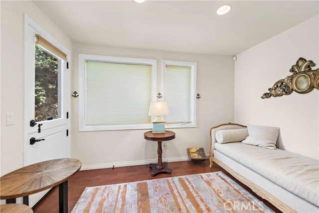 Detail Gallery Image 13 of 30 For 3036 Breakers Dr, Corona Del Mar,  CA 92625 - 3 Beds | 2 Baths