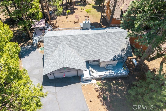 720 E Mountain Ridge Road, Lake Almanor CA: https://media.crmls.org/medias/97e5d2c7-3115-4e3d-86cc-352e6cb2a672.jpg