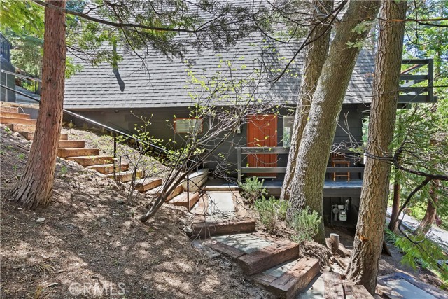 Detail Gallery Image 21 of 31 For 323 Mittry Ln, Lake Arrowhead,  CA 92352 - 3 Beds | 2 Baths