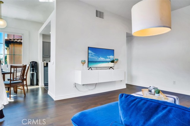 3711 Baldwin Street, Lincoln Heights CA: https://media.crmls.org/medias/97e6b4d5-7c63-4b0e-bf8b-09eb3af827c5.jpg