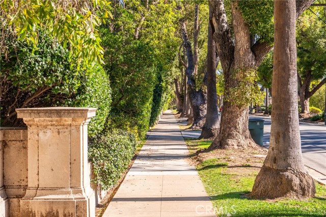 Detail Gallery Image 36 of 38 For 1635 San Pasqual, Pasadena,  CA 91106 - 4 Beds | 3 Baths