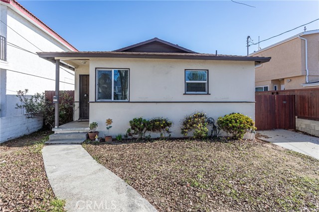 1606 Steinhart Avenue, Redondo Beach, California 90278, 3 Bedrooms Bedrooms, ,1 BathroomBathrooms,Residential,For Sale,Steinhart,BB25027530