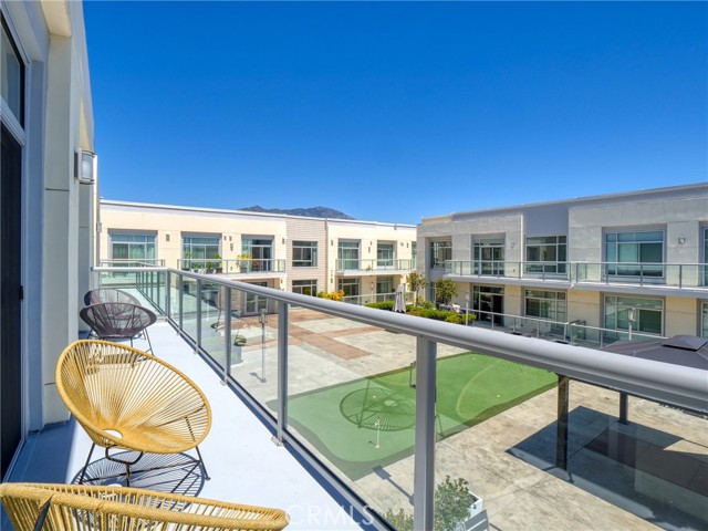 56 E Duarte Road, Arcadia CA: https://media.crmls.org/medias/97e7e5a8-70f7-4dd5-b53e-a150576b9911.jpg