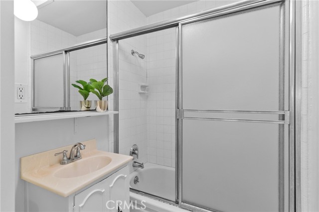 12319 Aneta Street, Culver City CA: https://media.crmls.org/medias/97e9c816-2139-4837-a8cd-89014ba6f11e.jpg