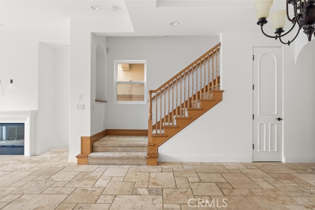 Detail Gallery Image 10 of 54 For 122 9th Street, Huntington Beach,  CA 92648 - 3 Beds | 3/2 Baths