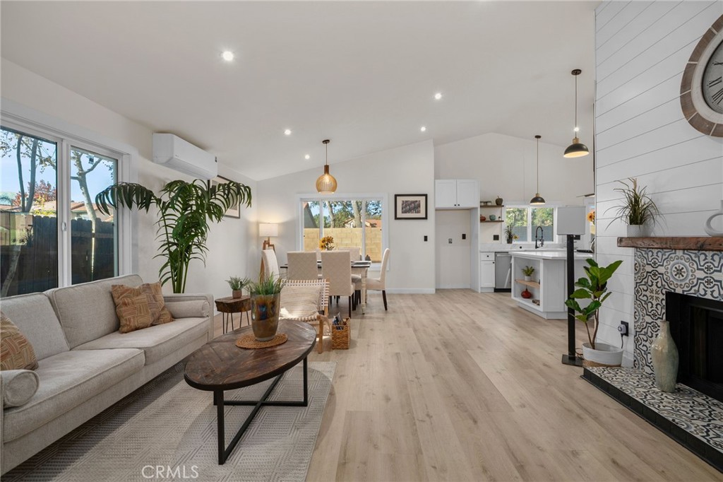 MLS #PW25271551 image #5