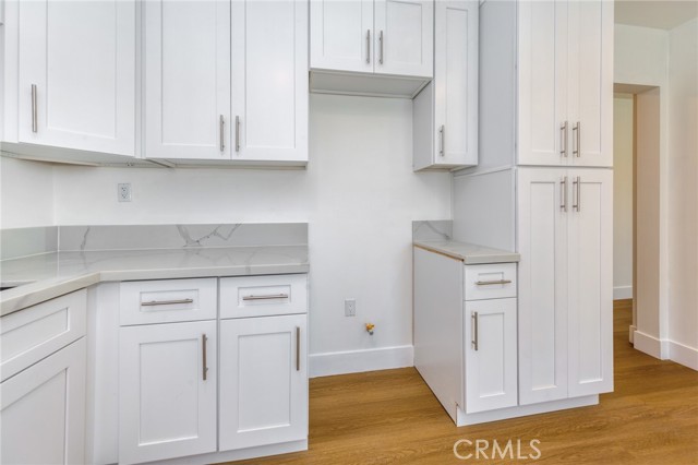 Detail Gallery Image 15 of 31 For 22016 Schoolcraft St, Canoga Park,  CA 91303 - 3 Beds | 2 Baths