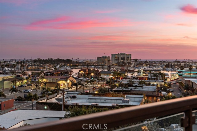 2907 Cliff Drive, Newport Beach CA: https://media.crmls.org/medias/97ea4e53-e4fc-4cd3-904b-fccf0a528156.jpg