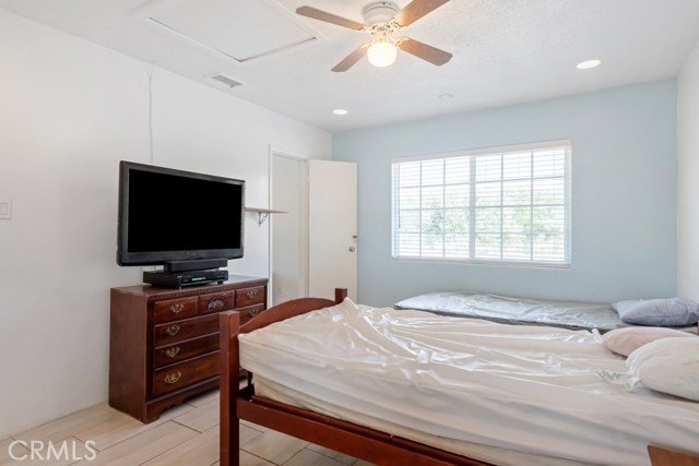 Detail Gallery Image 8 of 18 For 23475 Stafford St, Perris,  CA 92570 - 4 Beds | 2 Baths