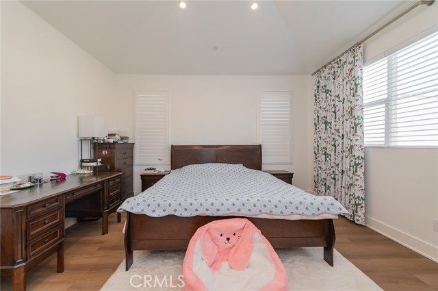 Detail Gallery Image 25 of 34 For 116 Imagination Trl, Irvine,  CA 92620 - 4 Beds | 3/1 Baths