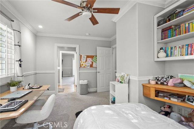 22550 Flamingo Street, Woodland Hills CA: https://media.crmls.org/medias/97eaa030-a81d-4ba8-8a77-07a33ba1e6b7.jpg