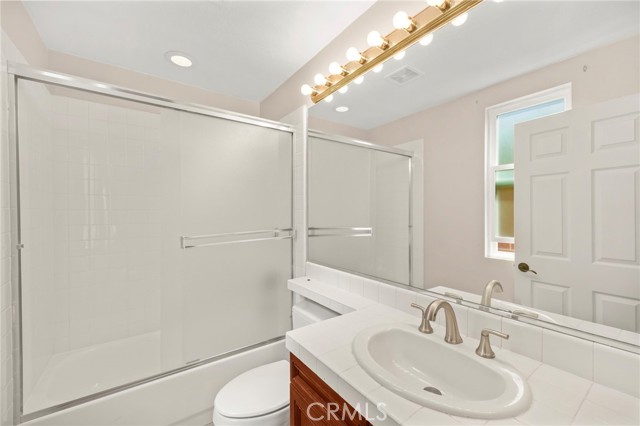 Detail Gallery Image 15 of 56 For 17 Plum St, Ladera Ranch,  CA 92694 - 4 Beds | 3/1 Baths