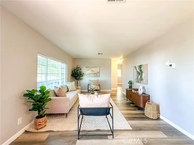 Detail Gallery Image 10 of 52 For 19 Tarn Cir, Oroville,  CA 95966 - 3 Beds | 2 Baths