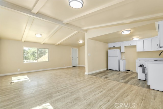 7112 Sonja Lu Lane, Lucerne CA: https://media.crmls.org/medias/97ec1ef5-da58-4b43-9b31-2ad8abc8f0c9.jpg