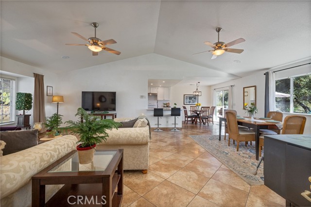 Detail Gallery Image 13 of 75 For 30301 Longview Ln, Coarsegold,  CA 93614 - 3 Beds | 2 Baths