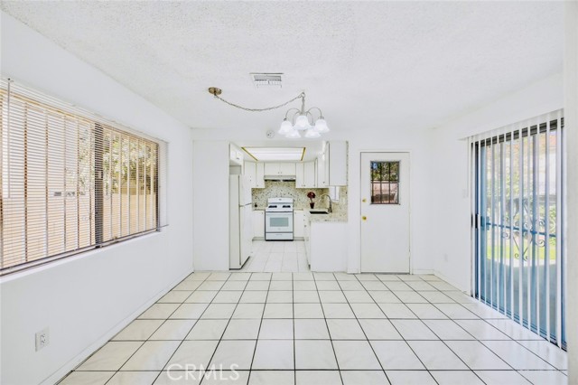 Detail Gallery Image 16 of 37 For 4045 Maxson Road #G,  El Monte,  CA 91732 - 3 Beds | 3 Baths