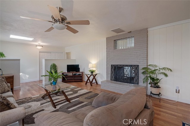 6354 Berkshire Avenue, Paradise CA: https://media.crmls.org/medias/97eecae8-a003-4bbb-a405-738a8738ec68.jpg