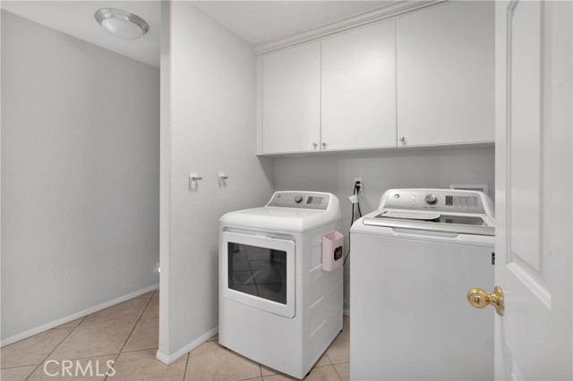 21257 Seibel Lane, Apple Valley CA: https://media.crmls.org/medias/97eed943-5d11-4cd2-aea1-35f4f798505f.jpg